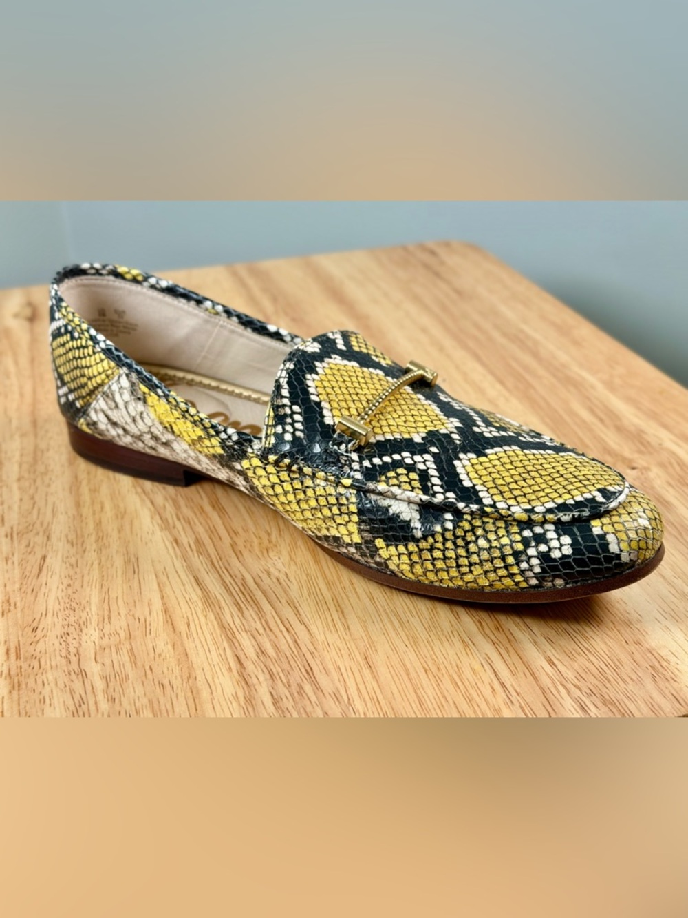 Sam Edelman Lior Gold Snake Print Loafers Size 9 Medium